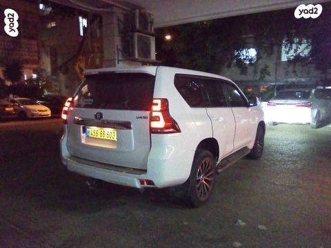 טויוטה לנד קרוזר