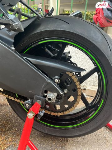 קאוואסאקי ZX-6R