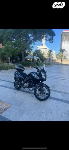 סוזוקי DL650A וי-סטרום