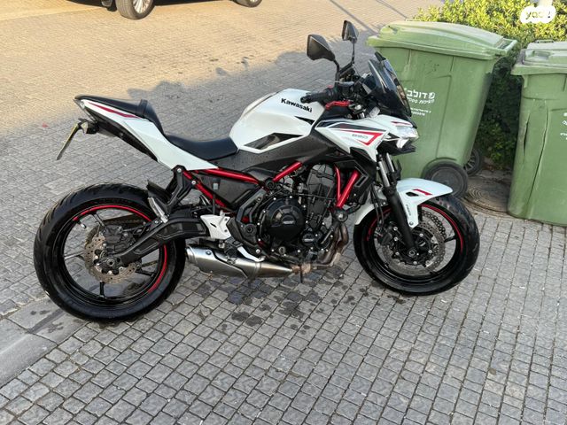 קאוואסאקי Z650