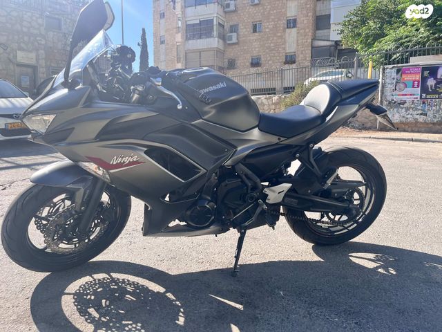 קאוואסאקי נינג'ה 650