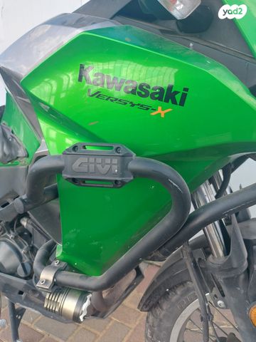 קאוואסאקי Versys-X 300
