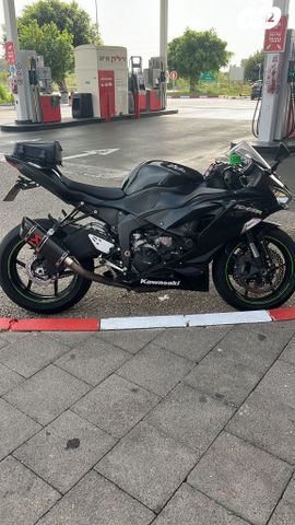 קאוואסאקי ZX-6R