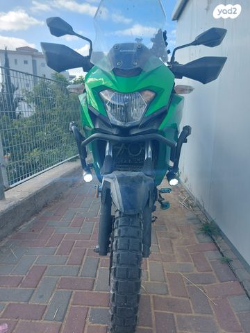 קאוואסאקי Versys-X 300