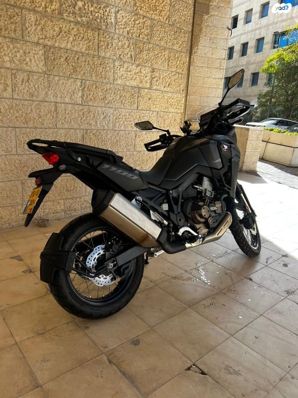 הונדה CRF1000L אפריקה טווין