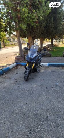 סאן יאנג ADX400