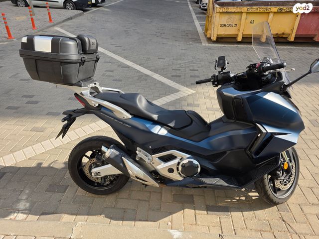 מודעת רכב הונדה פורזה 750