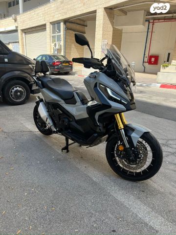 הונדה X-ADV750