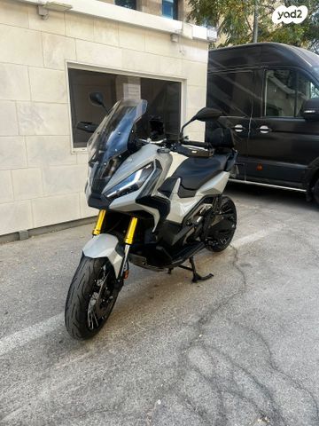 הונדה X-ADV750