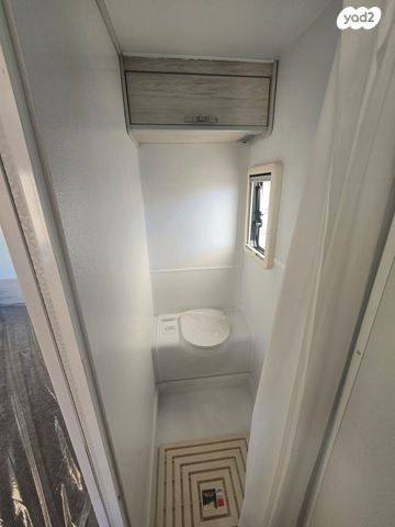 מודעת רכב ממונע אוטוקראוון