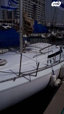 יאכטות - מפרשית