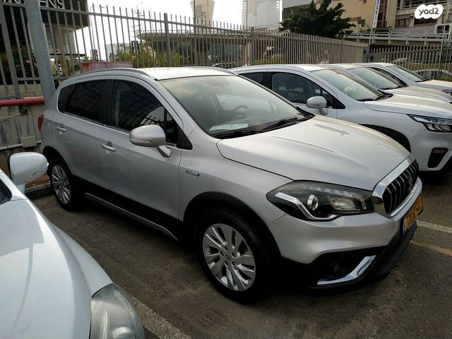 סוזוקי S-Cross