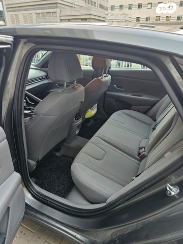 יונדאי אלנטרה