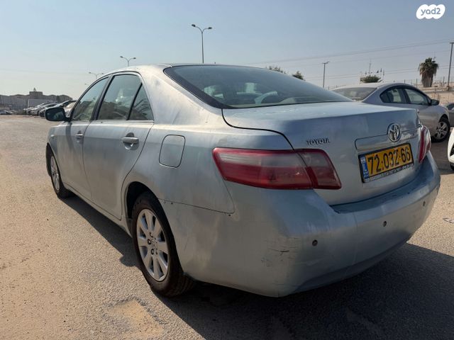 טויוטה קאמרי