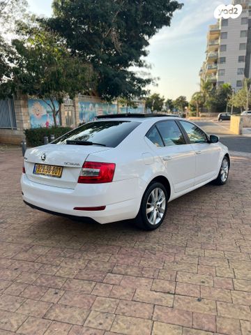 סקודה אוקטביה