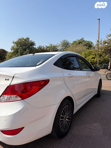 יונדאי אקסנט i25