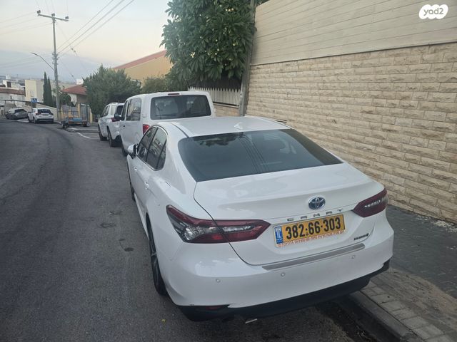 טויוטה קאמרי