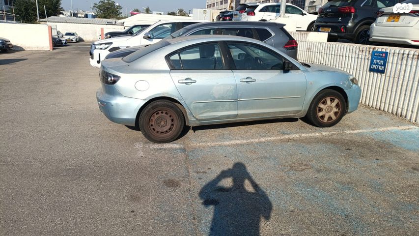 מודעת רכב מאזדה 3