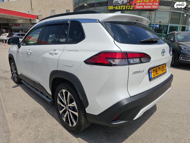 טויוטה קורולה קרוס