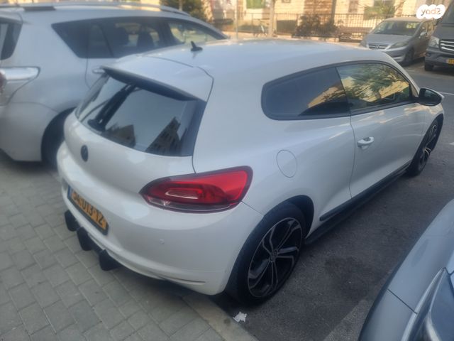 מודעת רכב פולקסווגן שירוקו