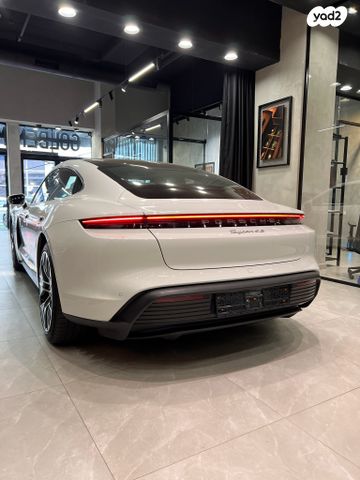 פורשה טייקן