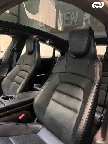 פורשה טייקן