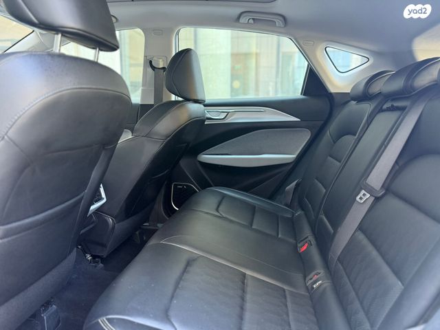 ג׳ילי Geometry C