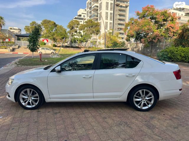 סקודה אוקטביה