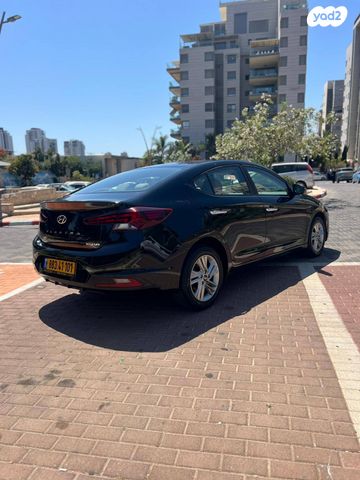 יונדאי אלנטרה