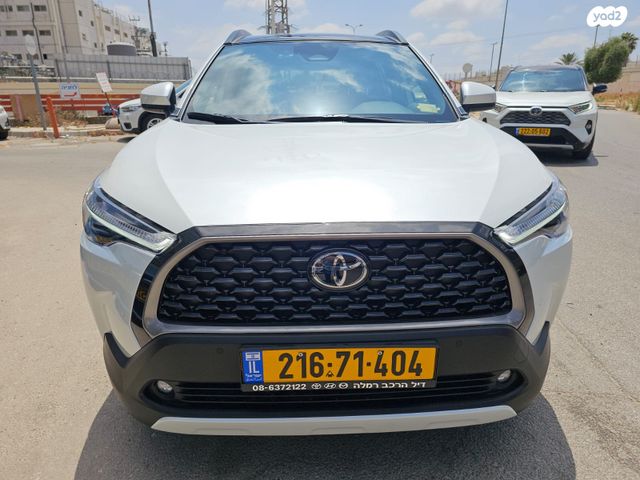 טויוטה קורולה קרוס