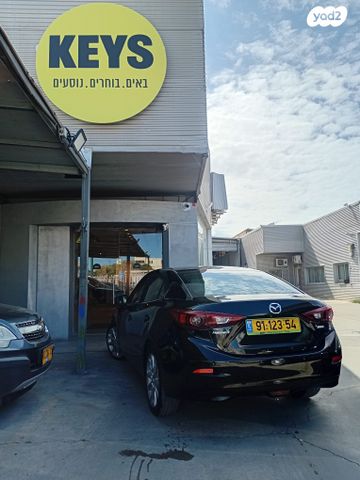 מאזדה 3