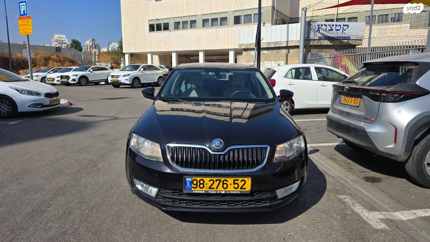 סקודה אוקטביה