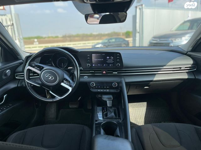 יונדאי אלנטרה