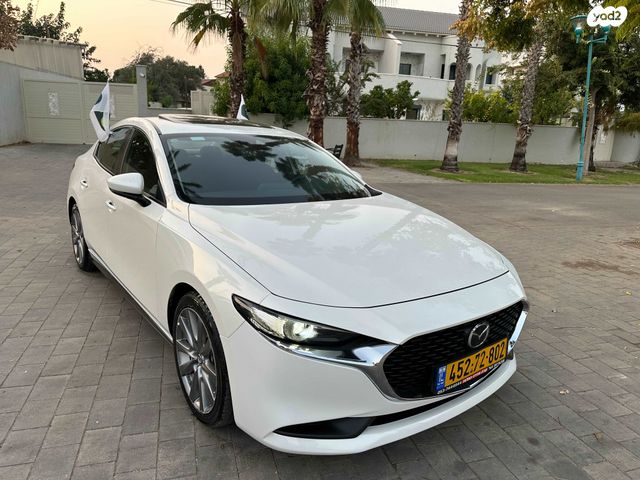 מאזדה 3