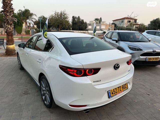 מודעת רכב מאזדה 3