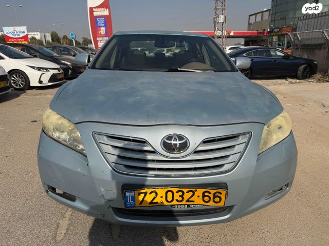 טויוטה קאמרי