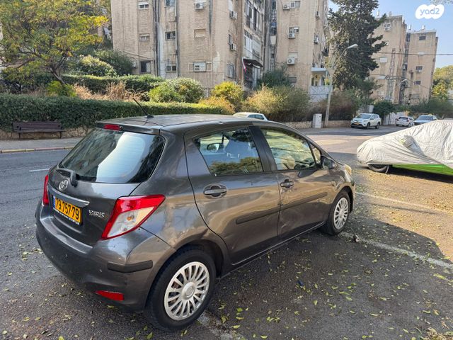 טויוטה יאריס