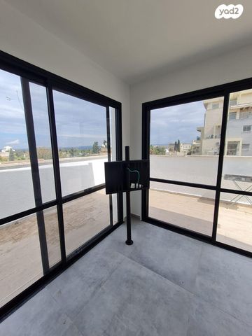 כ"ט בנובמבר 6