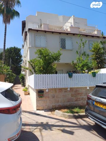 נחום סוקולוב 24