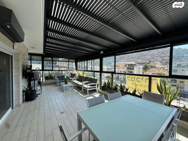 דירה, החרוב 9, שאר העיר, טירת כרמל