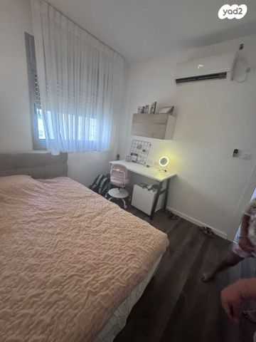 שדרות הציונות 79