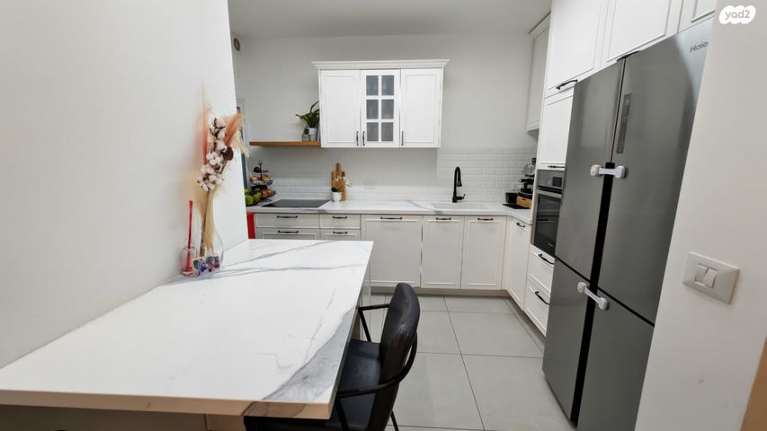 דירה, ש"י עגנון 1, נאות שמיר, יבנה