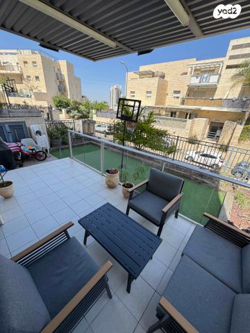 דירת גן, טבת 24, הכרמים, מודיעין מכבים רעות