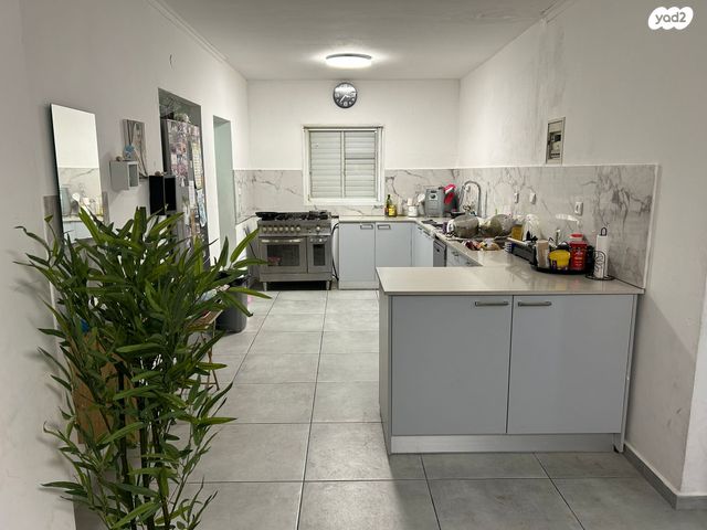 דירת גן, הענבל 1, הדר גנים, פתח תקווה