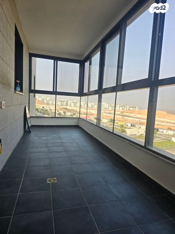 דירה, הרב אבא אבוחצירה 21, שדרות בפארק, שדרות