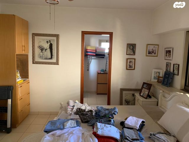 דו משפחתי, שדרות העצמאות 139, הפרחים, קרית גת