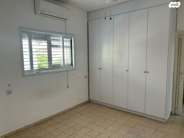 דירה, הירדן 30, נגבה, רמת גן