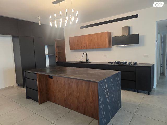 דירה, הרב אבא אבוחצירה 21, שדרות בפארק, שדרות