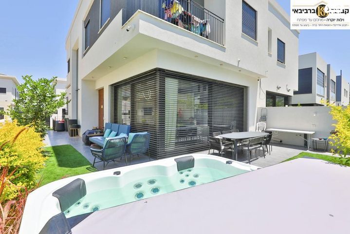 דו משפחתי, האחדות 29, שרונה, כפר יונה