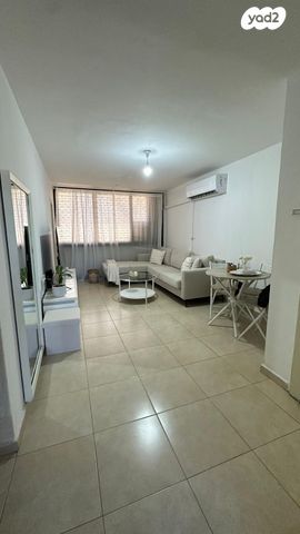 שדרות הפלמ"ח 12